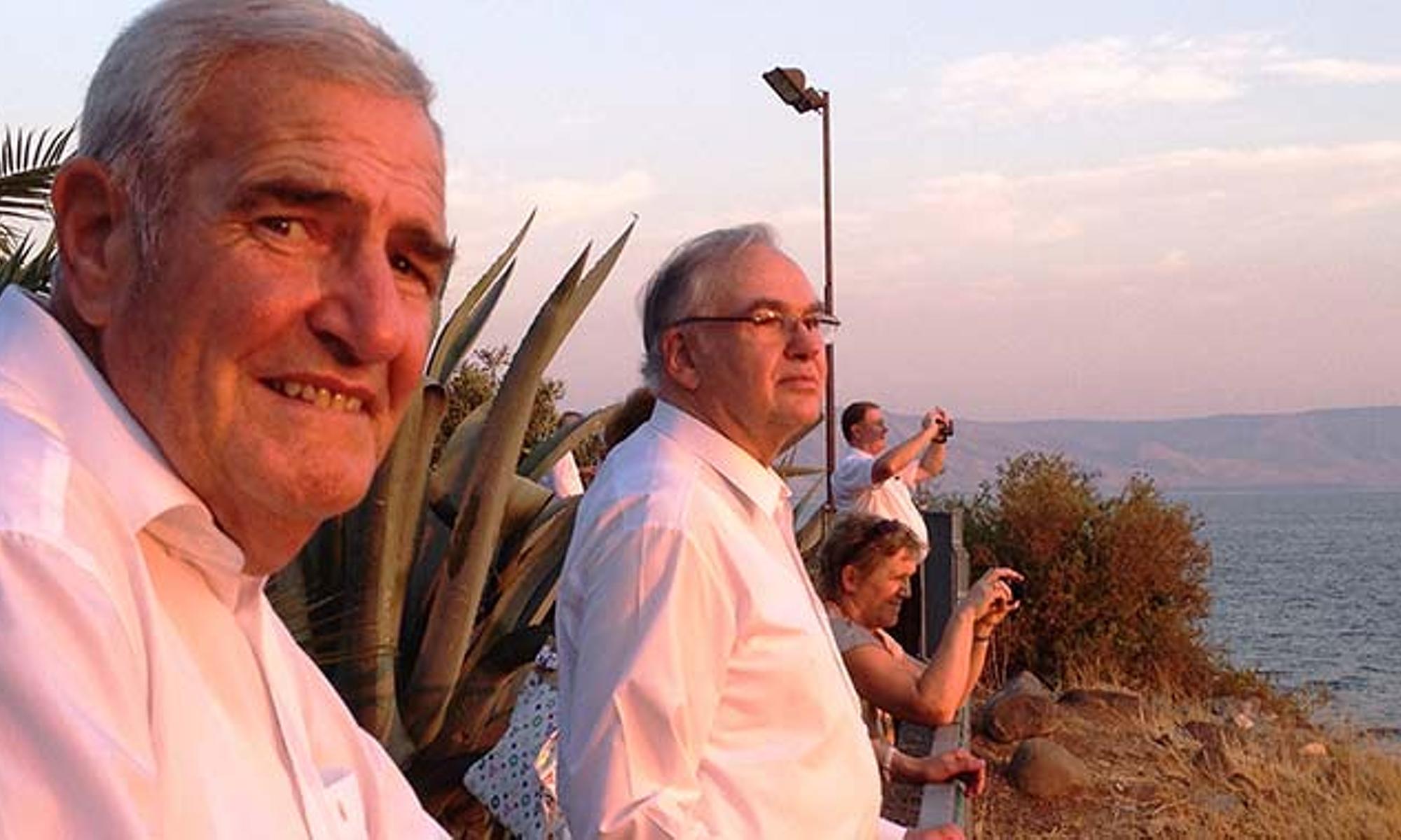 Bezirksapostel i.R. Klaus Saur (links) und Stammapostel Wilhelm Leber 2012 in Israel