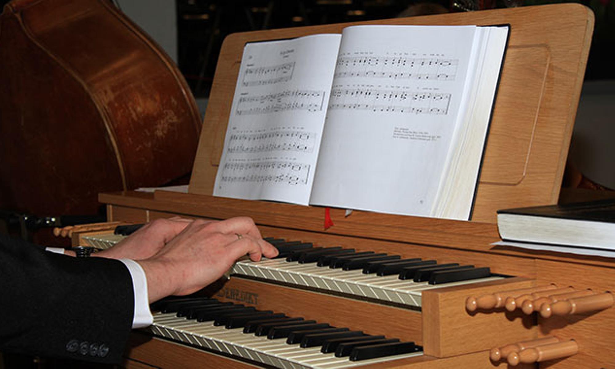 Orgelmusik während des Gottesdienstes