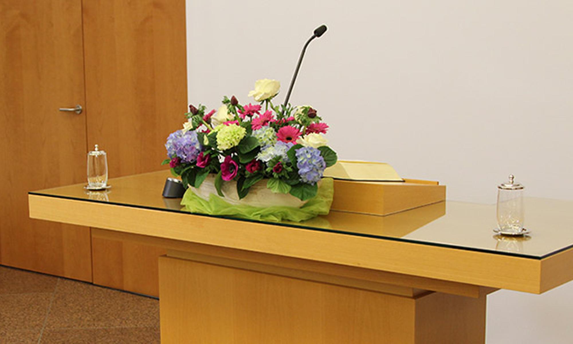 Der Altar im Konferenzsaal des VDZ in Stuttgart-Degerloch