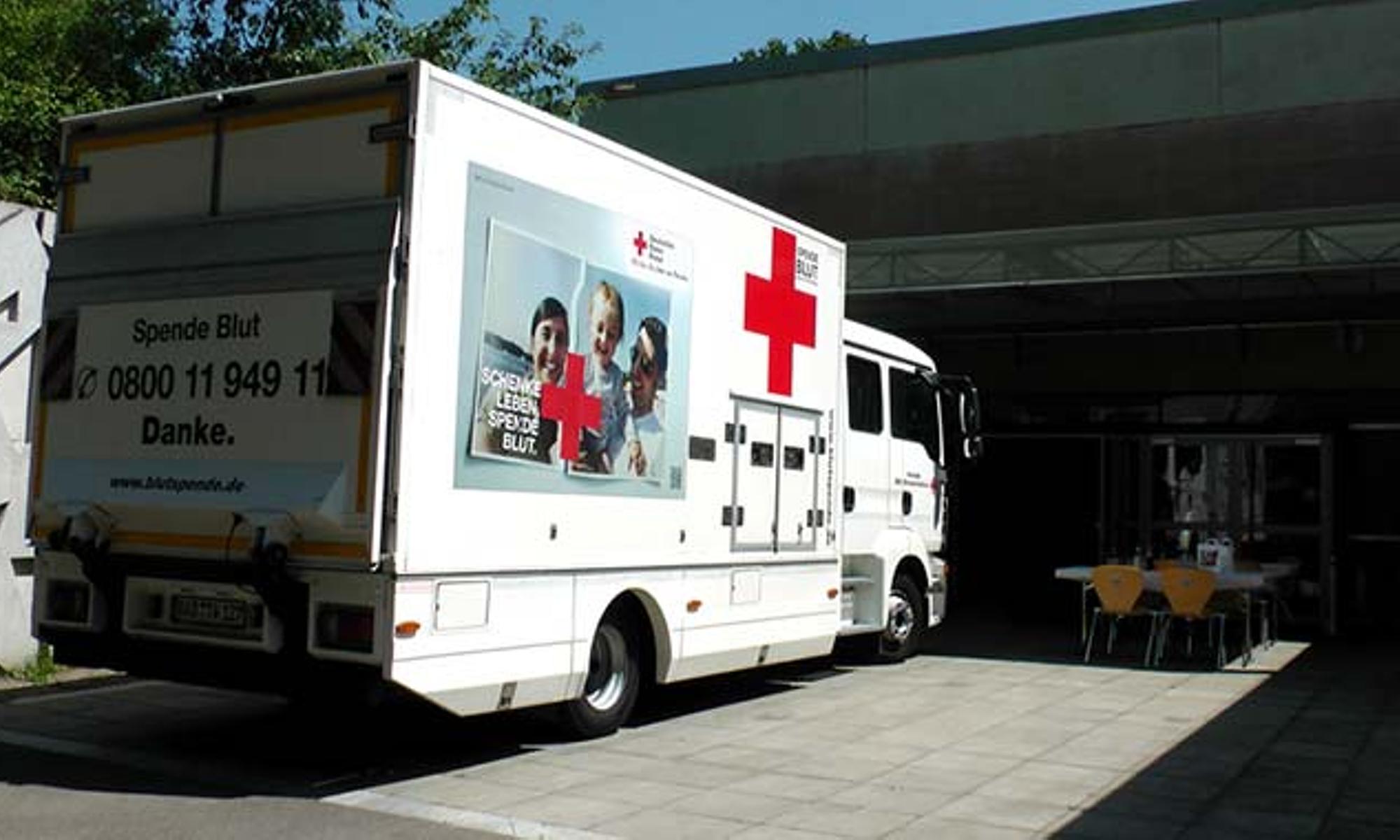 Gemeinsam mit dem DRK-Blutspendedienst werden Spendeaktionen organisiert