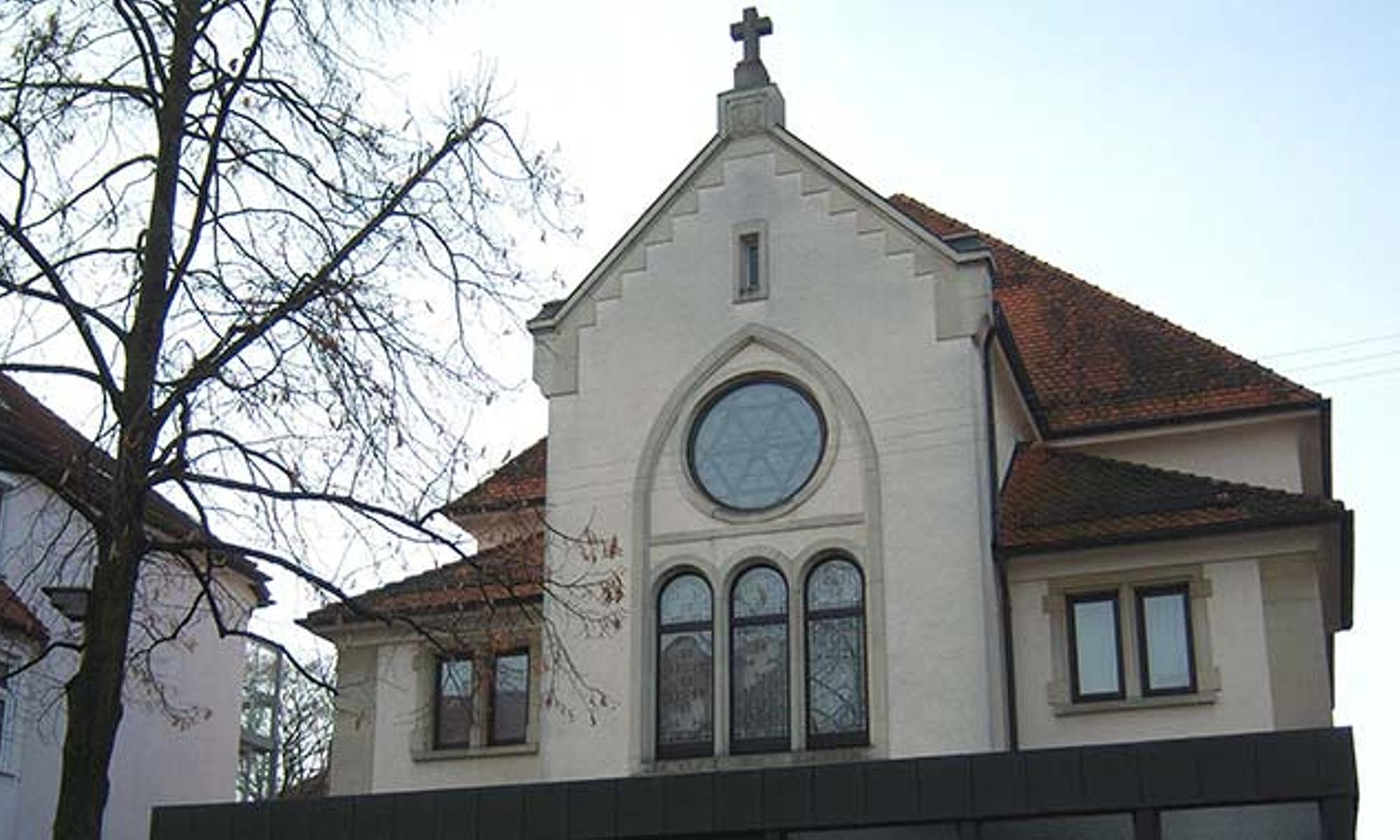 Das Kirchengebäude der Gemeinde Reutlingen-Süd in der Alexanderstraße