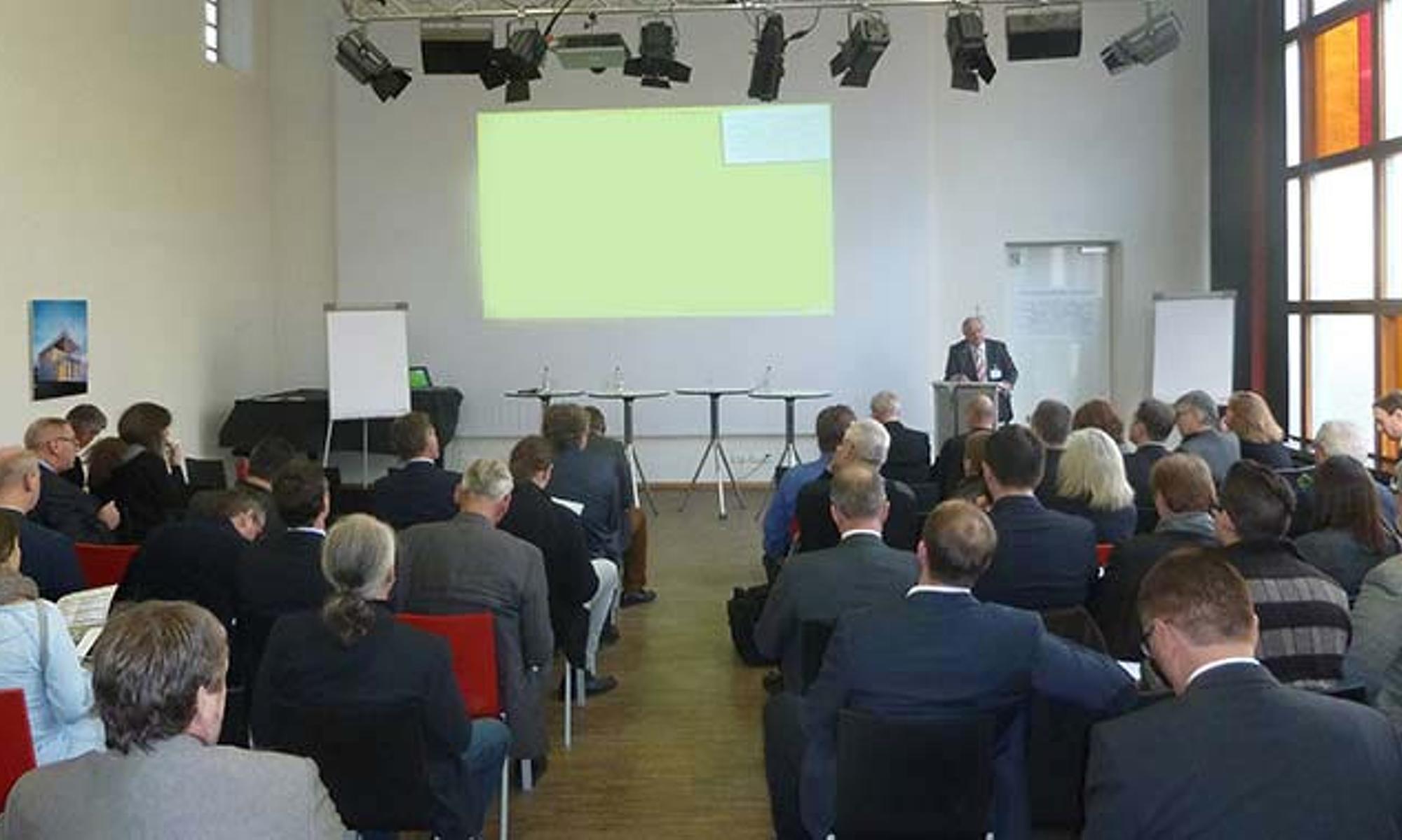 Rund 80 Teilnehmer besuchten den 3. AIT im Forum Fasanenhof