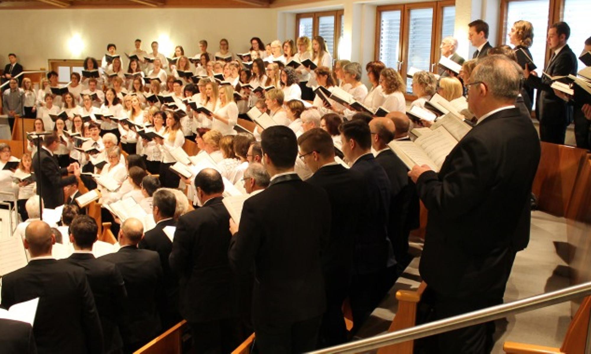 musikalische Gottesdienst-Mitgestaltung durch den Chor ...