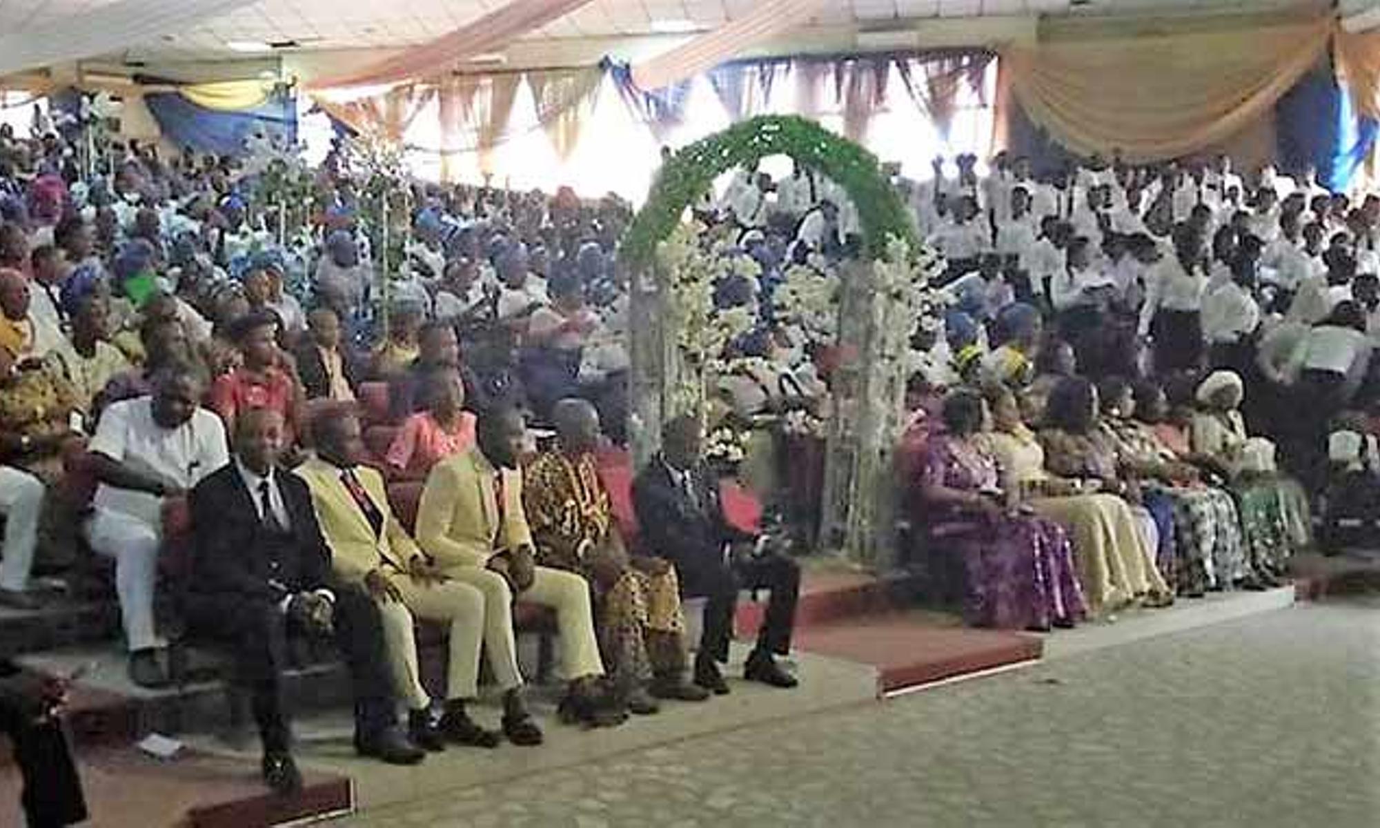 Gottesdienst in Aba