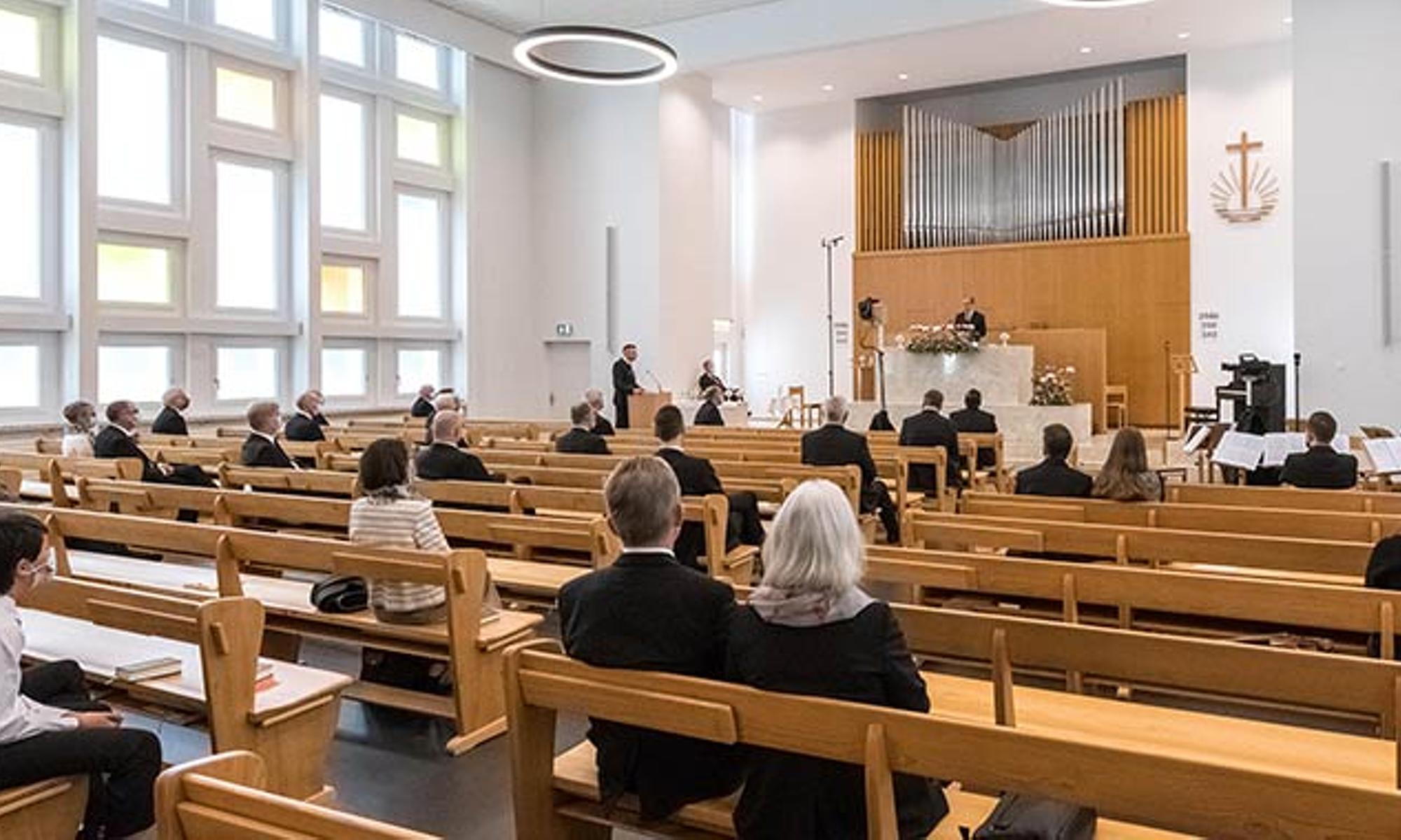 Pfingstgottesdienst 2021 mit dem Stammapostel in Zürich